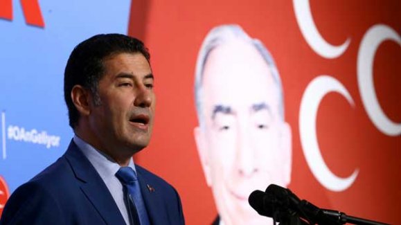 Sinan Oğan, MHP genel başkanlığına aday olduğunu resmen açıkladı