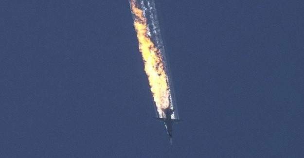 Türkmenleri vuran Rus savaş uçağı düşürüldü
