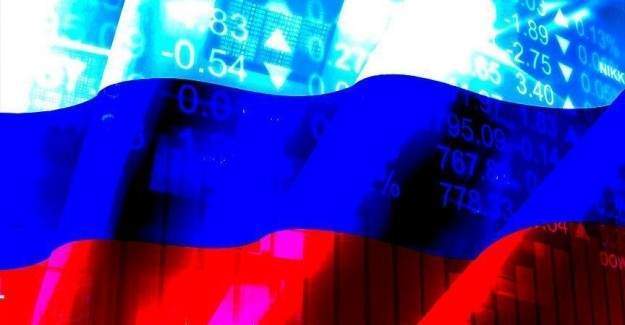 Rusya ekonomisi eriyor