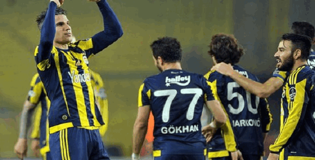 Fenerbahçe kafilesi Moskova'ya uçtu. Gökhan Gönül'den iddialı açıklamalar