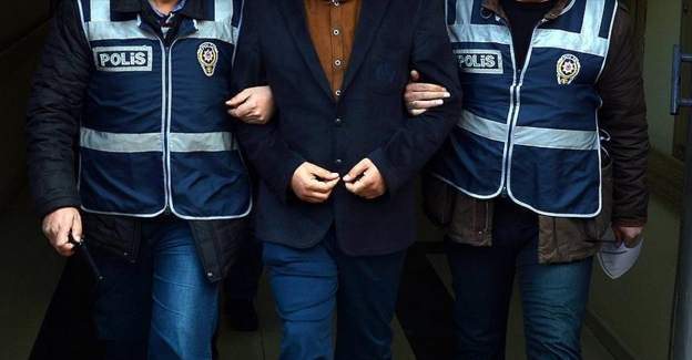 'Selam Tevhid'de kumpas' soruşturmasında 2 polise gözaltı
