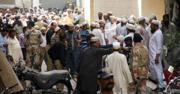 Pakistan'daki bombalı saldırıda 55 kişi hayatını kaybetti