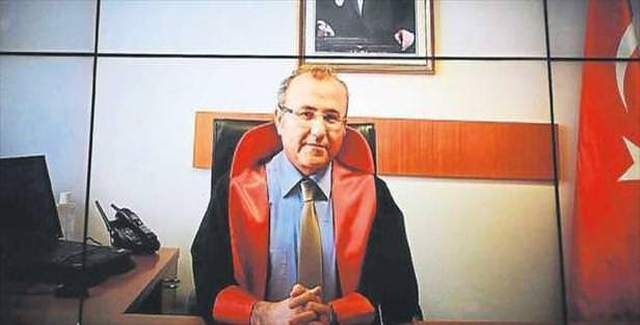 Şehit Savcı Mehmet Selim Kiraz adliyede düzenlenen törenle anılıyor