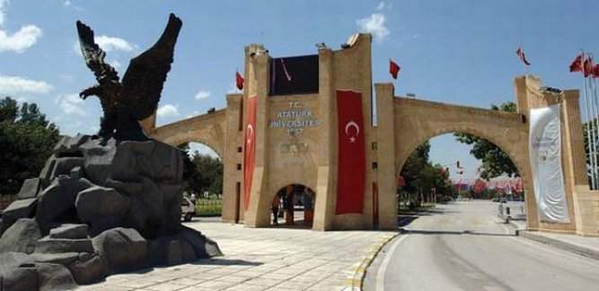 Atatürk Üniversitesi Eczacılık Fakültesine 6 yılın sonunda akreditasyon belgesi verildi