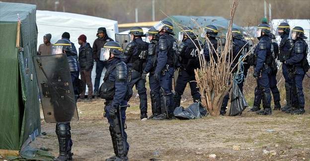 Fransa'da sığınmacı kampında kavga: 3 ölü, 40 yaralı