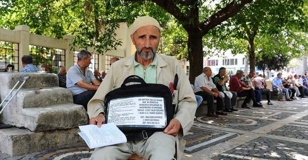 İsmail Hakkı Adıyaman 20 yıldır İstanbul'da esnafa Kur'an-ı Kerim öğretiyor
