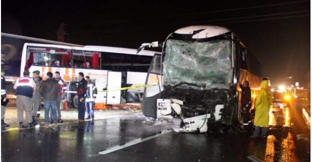 Karabük'te feci kaza : 68 yaralı  