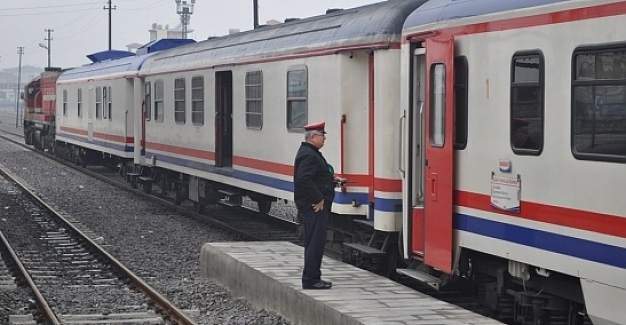 Şüpheli çanta ihbarı üzerine Yozgat'ta tren boşaltıldı