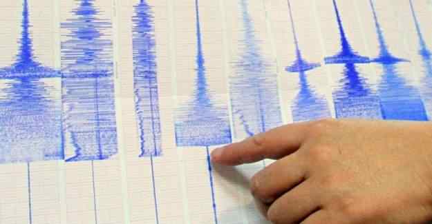Ege Denizinde 5.1 büyüklüğünde deprem