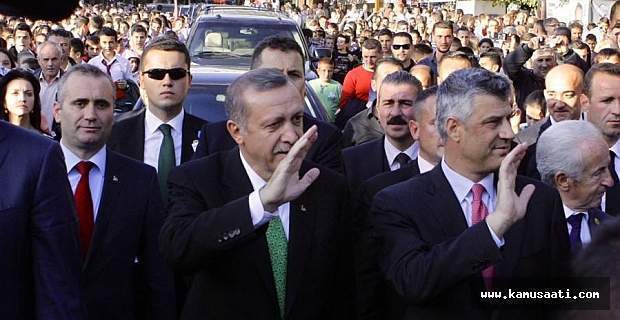 Kosova Cumhurbaşkanı Haşim Taçi Külliye'de