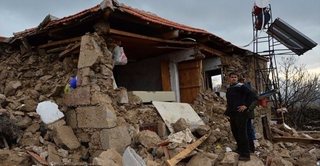 Çanakkale'de 115 deprem daha oldu