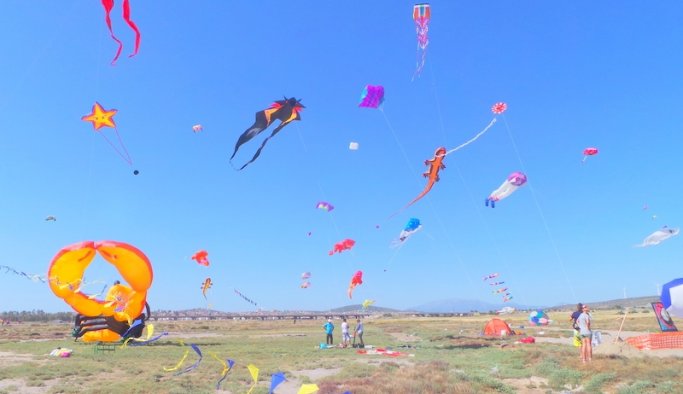 Mardin'de uluslararası uçurtma festivali düzenlendi