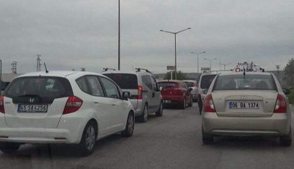 Ankara Elmadağ'daki yol çalışması trafiği felç etti