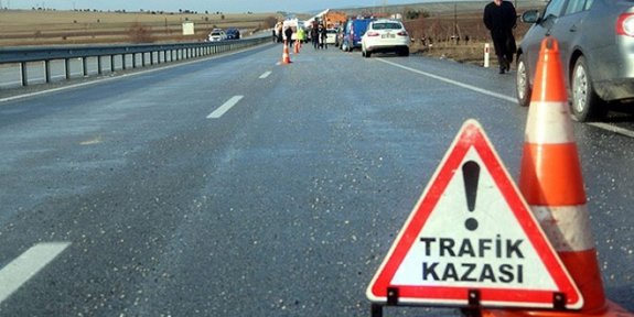 Eskişehir- Bilecik karayolunda trafik kazası, 1 çocuk öldü