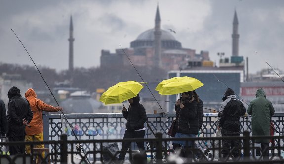 Meteorolojiden Peş Peşe Uyarı: Türkiye'nin Üstüne Çok Kuvvetli Geliyor