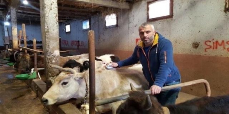 Muhtardan köye dönüş yapanlara inek desteği