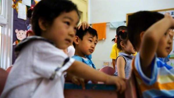 Çin, tek çocuk yasağından vazgeçti