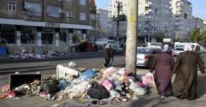 Diyarbakır'da yollar çöpten geçilmiyor