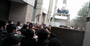 ODTÜ'de vandallar namaz kılan öğrencilere saldırdı