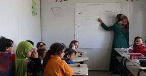 Suriyeli öğretmenlere çalışma izni geliyor