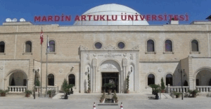 Mardin Artuklu Üniversitesi Ön Lisans ve Lisans Eğitim-Öğretim yönetmeliğinde değişiklik yapıldı