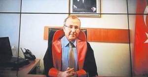 Şehit Savcı Mehmet Selim Kiraz adliyede düzenlenen törenle anılıyor