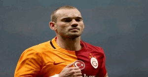 Wesley Sneijder'den men cezası ve transfer açıklaması
