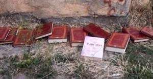 Risale-i Nur Kitapları Sokaklara Atıldı