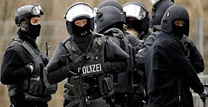 İsviçre Zurih'te camiye silahlı saldırı