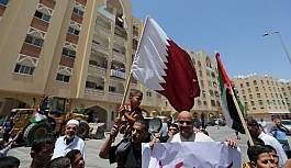 Katar'la ilişkisini bir ülke daha kesiyor