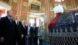 Erdoğan, restore edilen Fatih Sultan Mehmet'in türbesini açtı