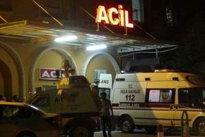 Mardin'de taşlı sopalı kavga: 14 yaralı